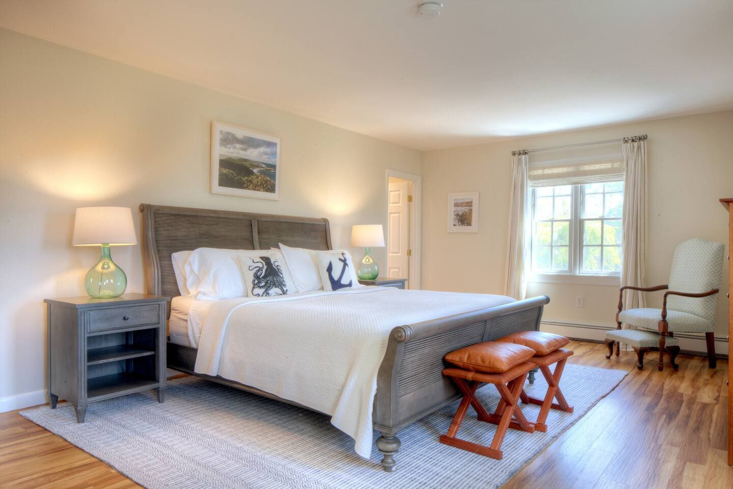 The Ideal Stay Pool Property Living Space