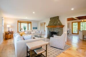 The Ideal Stay Sauna Property Living Room